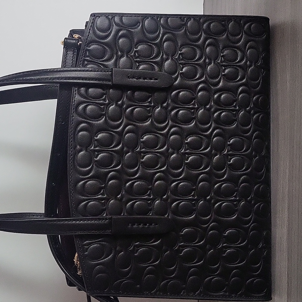 Coach Leather Handbag w/Top Handles and Shoulder strap.